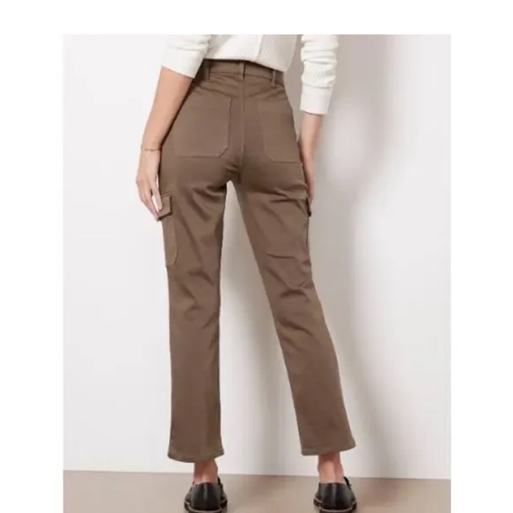 EVEREVE Larissa Cropped Cargo in Fatigue size 26 - Picture 3 of 14